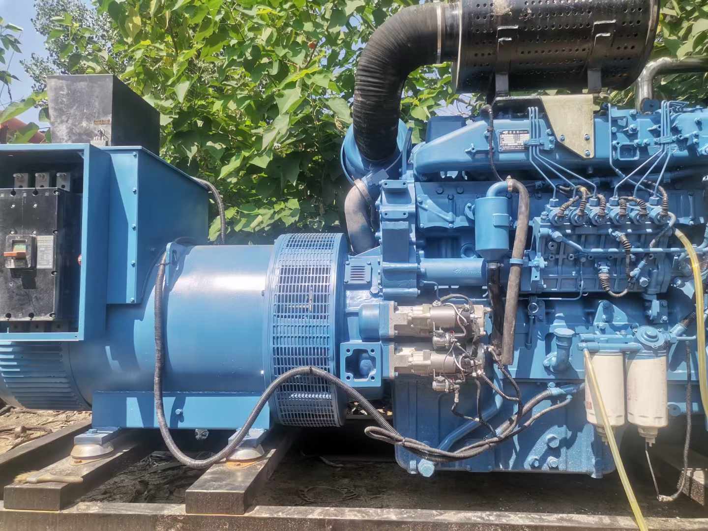闵行详细说明降低 800kW 柴油发电机输出电流波动的方法