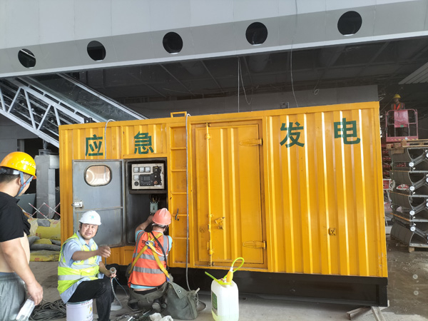闵行怎样判断空气滤清器是否需要更换？